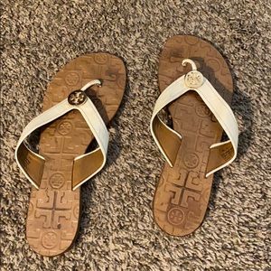 White size 7 Preowned Tory Burch Thora sandals